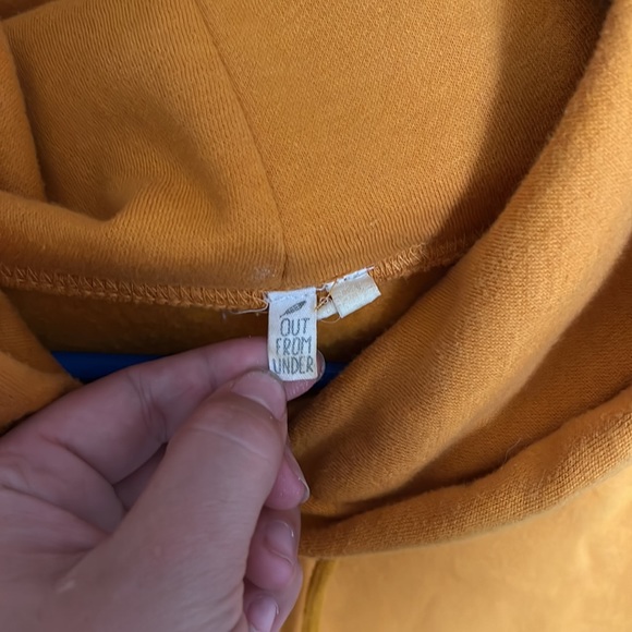 Mustard yellow crop hoodie - Picture 3 of 3